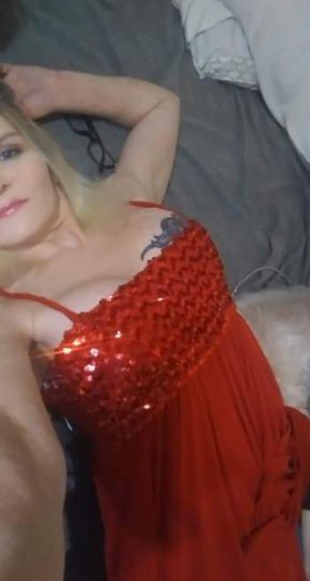 Allison, 43  female escort, Birmingham