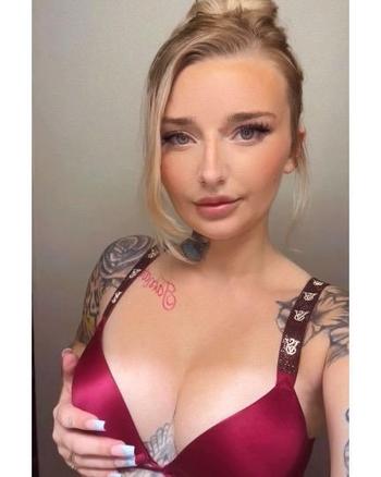 813-378-5761, 23  female escort, Birmingham